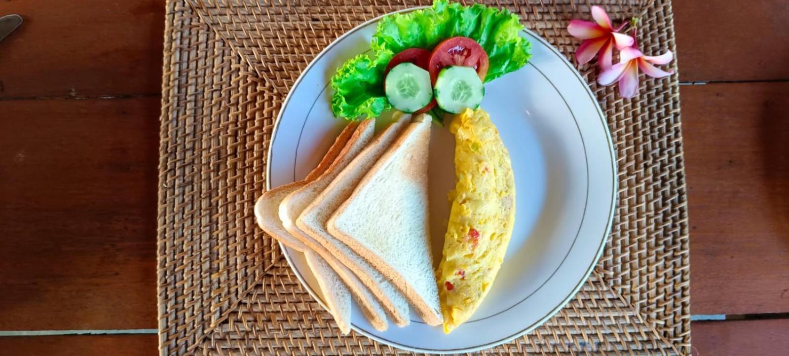 Govardan Home Stay Canggu Buitenkant foto