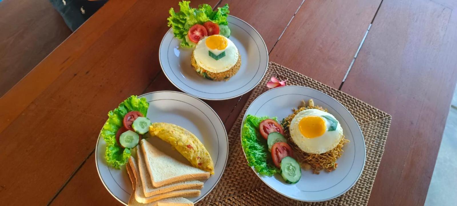 Govardan Home Stay Canggu Buitenkant foto